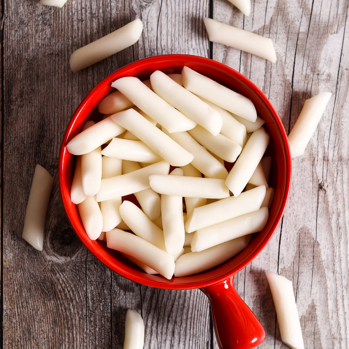 Urban Platter Classic Korean Tteokbokki Rice Cakes, 500g (Soft & Chewy Garaetteok | Korean Rice Sticks | Ideal for Stir-Fries, Soups & Tteokbokki)