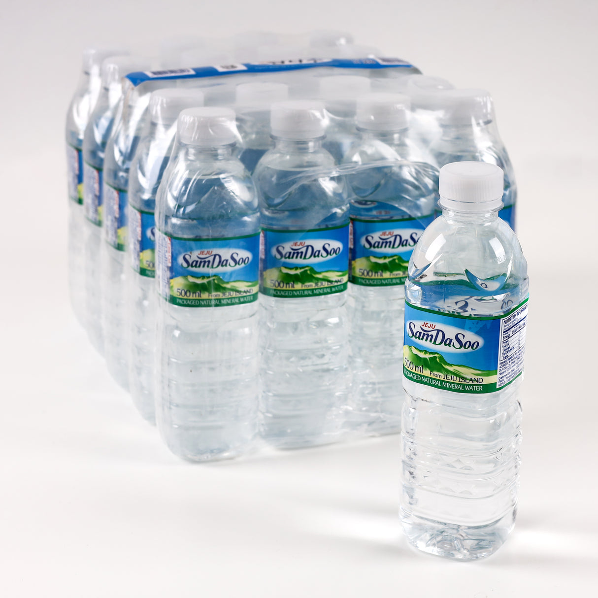 Sam Da Soo Natural Mineral Jeju Water, 500ml (Pack of 20) (Packaged in Jeju Island, Koreas Favorite Bottled Spring Water, Best for Coffee and Green Tea) (Product of Korea)