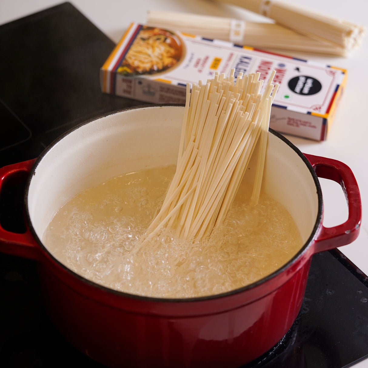 Urban Platter Kalguksu Wheat Noodles, 250g (Flat Korean Noodles, Chewy texture, Oriental Style, Product of Korea)