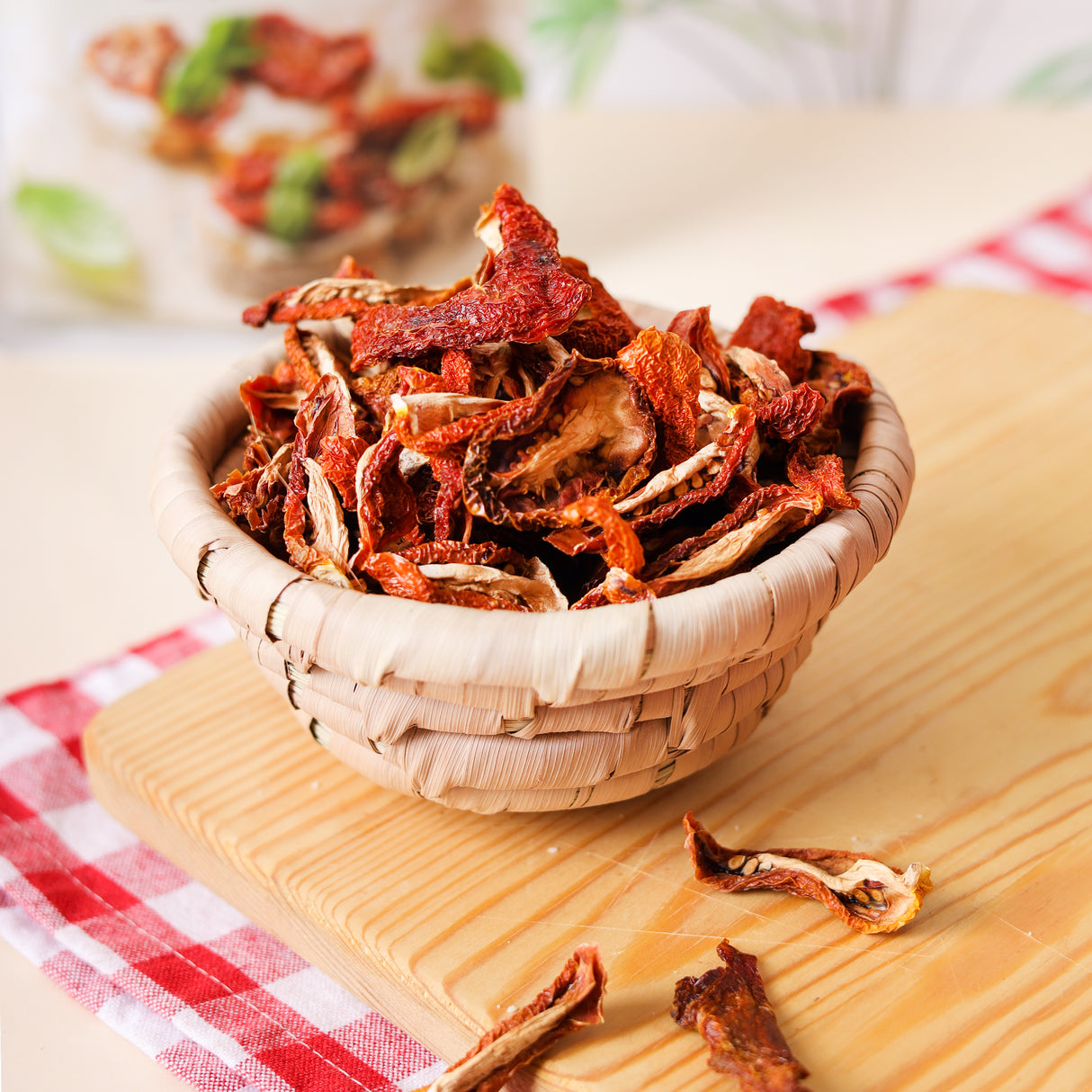 Urban Platter Sun-Dried Tomatoes, 100g (Naturally Dried Style Tomatoes, Rich Umami Flavour, Perfect for Pasta, Pesto, Salads, Sandwiches & Mediterranean Cooking)