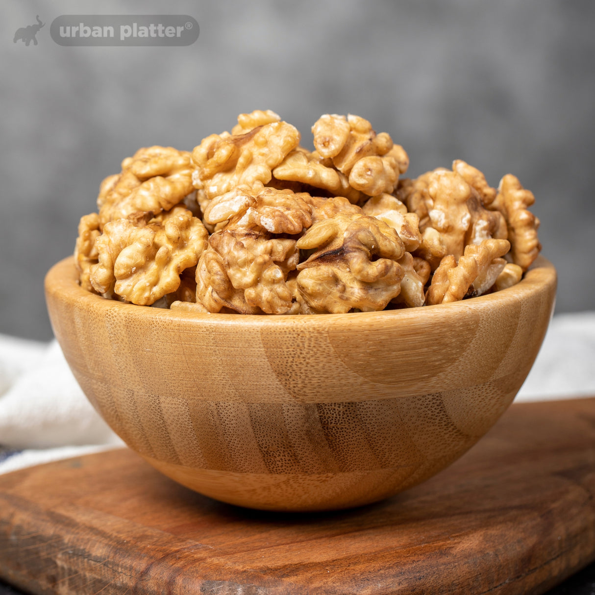 Urban Platter Kashmir Walnut Kernels, 250g (Shelled Halves | Akhrot Giri | Grown in India | Rich in Omega-3 & Antioxidants)