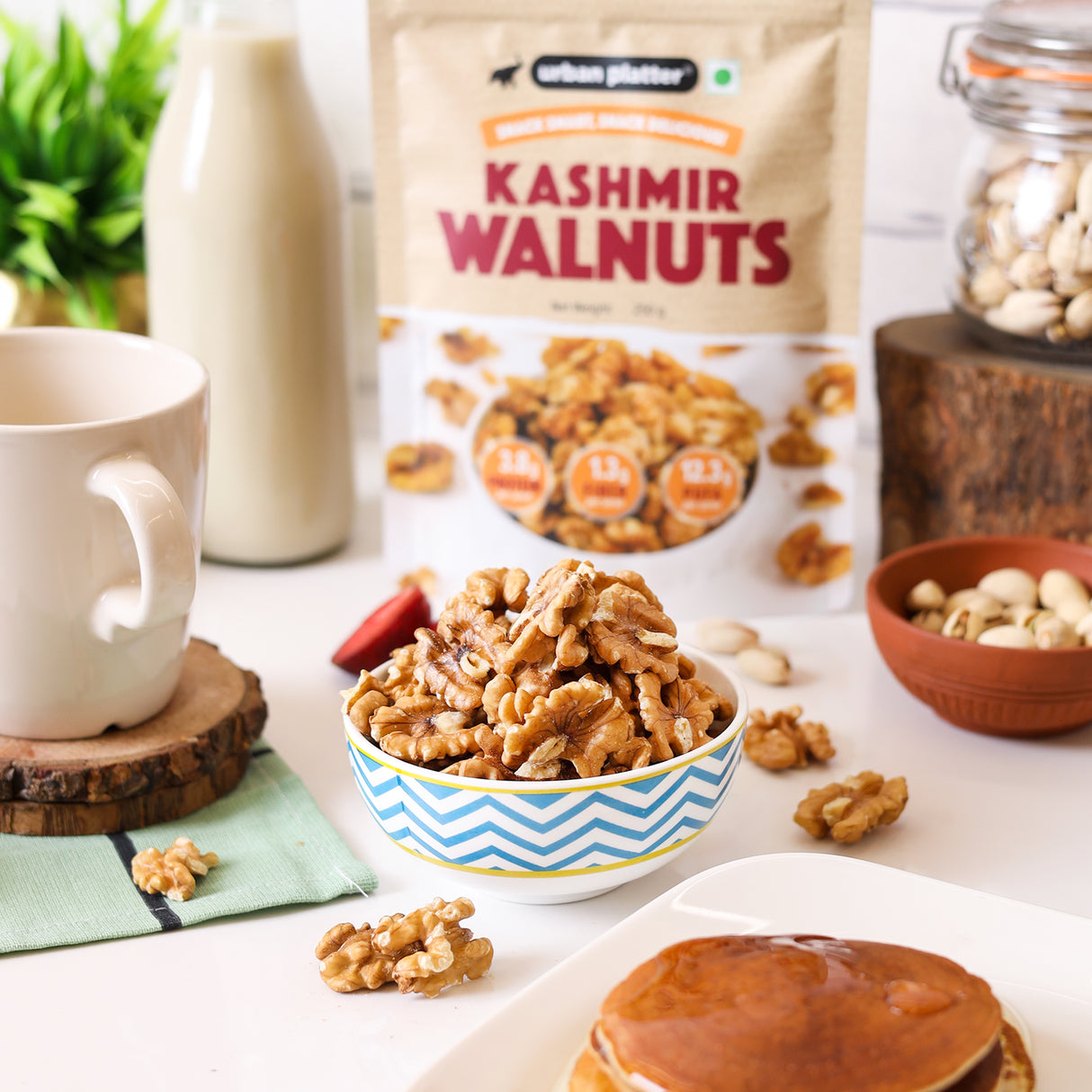 Urban Platter Kashmir Walnut Kernels, 500g (Shelled Halves | Akhrot Giri | Grown in India | Rich in Omega-3 & Antioxidants)