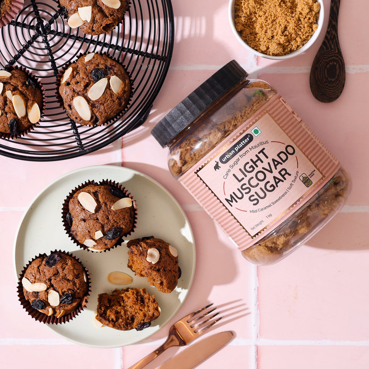 Urban Platter Mauritian Light Muscovado Sugar, 1kg (Golden Hues & Gentle Molasses | Great for Bakes, Caramels & Sauces)