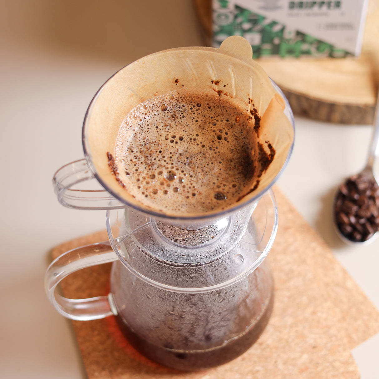 V60 Coffee Dripper, Size 02, 1 Piece (Pour Over Coffee Maker | Transparent Cone Brewer | Reusable Manual Coffee Dripper for Specialty Coffee| Ideal for 1-4 Cups)