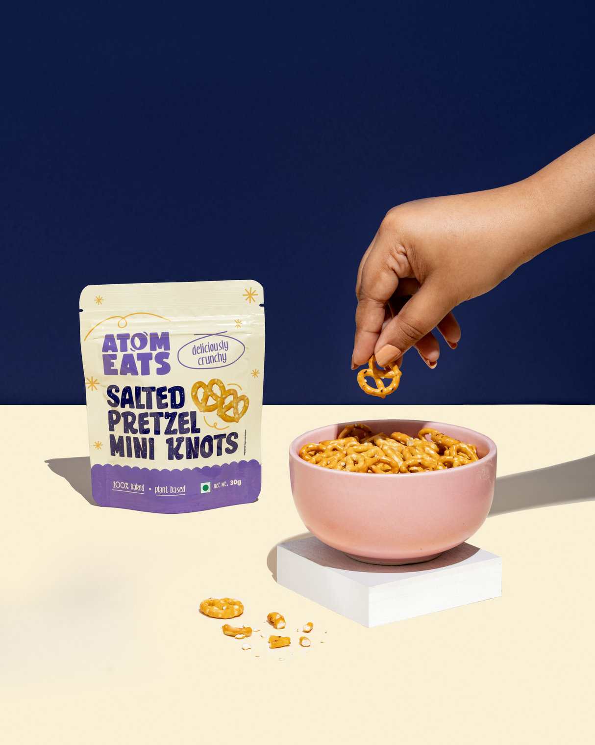 Atom Eats Salted Pretzel Mini Knots, 30g