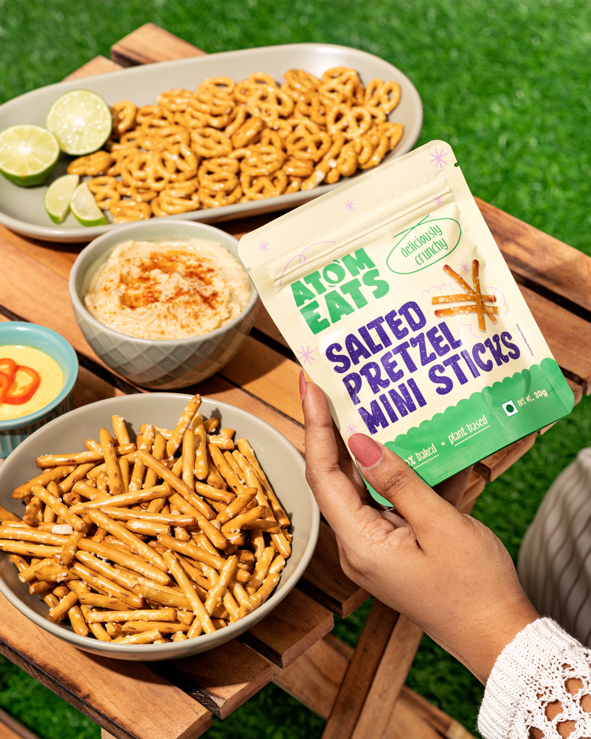 Atom Eats Salted Pretzel Mini Sticks, 30g