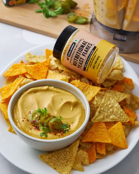 Nacho with cheese dip