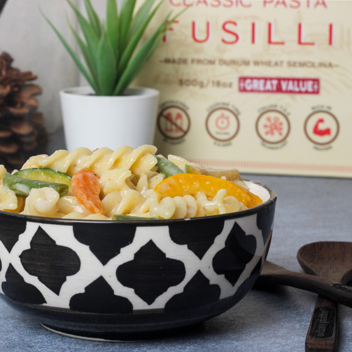 Urban Platter Traditional Italian Classic Fusilli Pasta, 500g [Made from Durum Wheat Semolina]