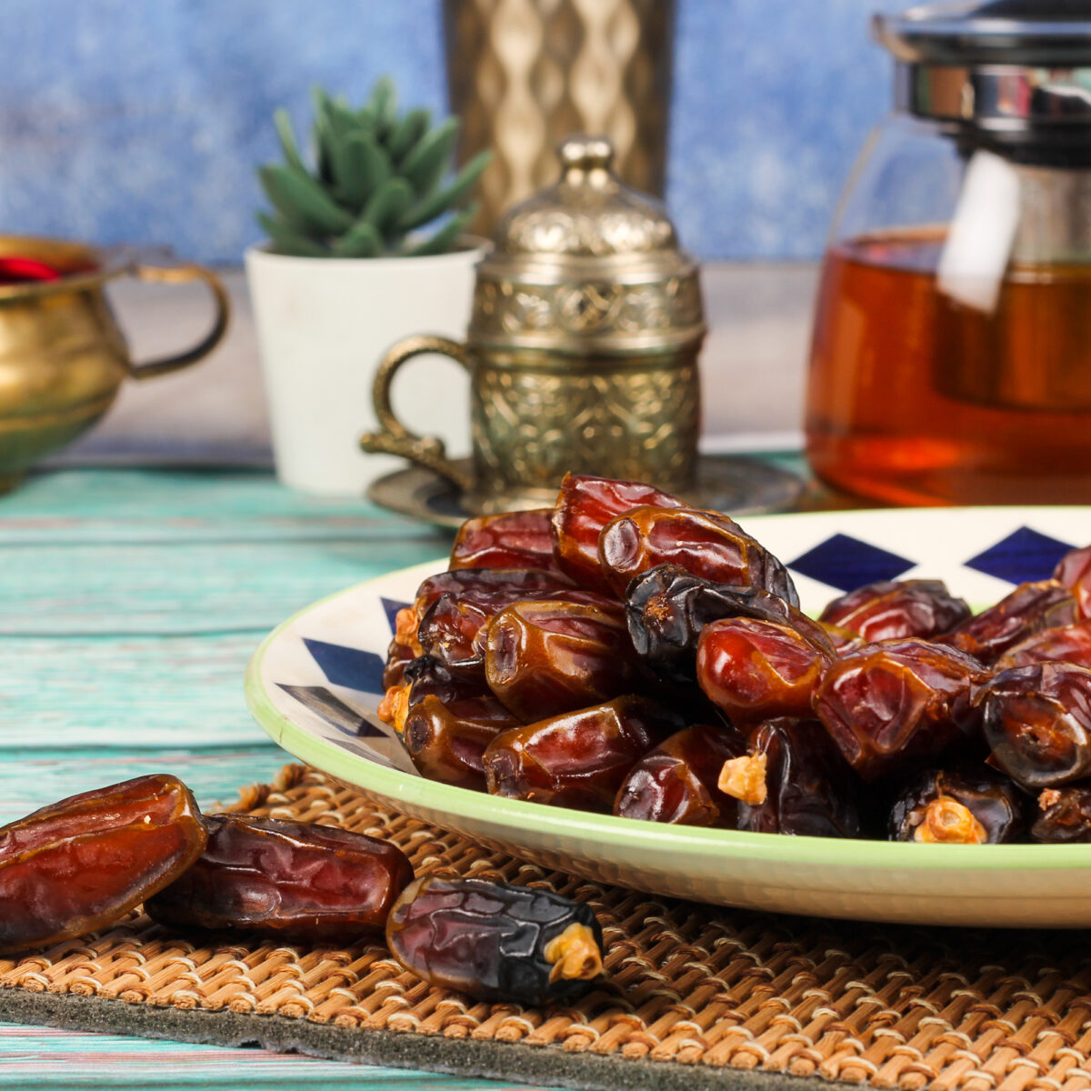 Urban Platter Saudi Arabian Mabroom Dates, 500g