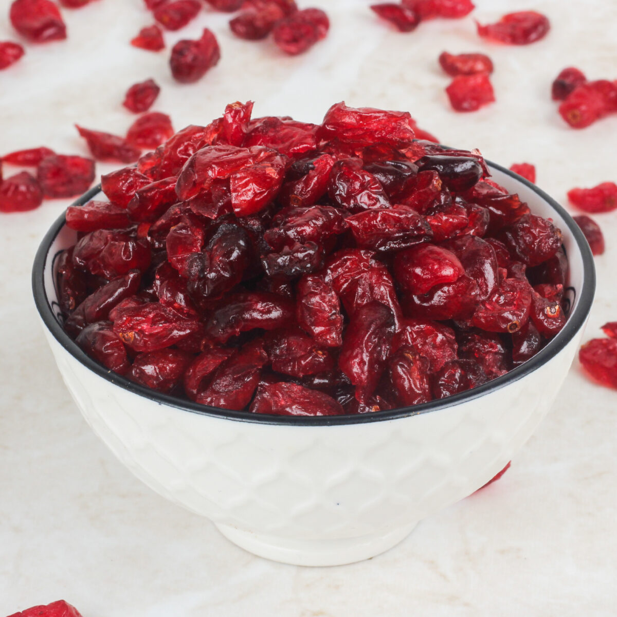 Urban Platter Healthy Bowl Dried Sliced Cranberries, 250g (Product of USA | Tart & Sweet | Enjoy as Snack | Source of Antioxidants)