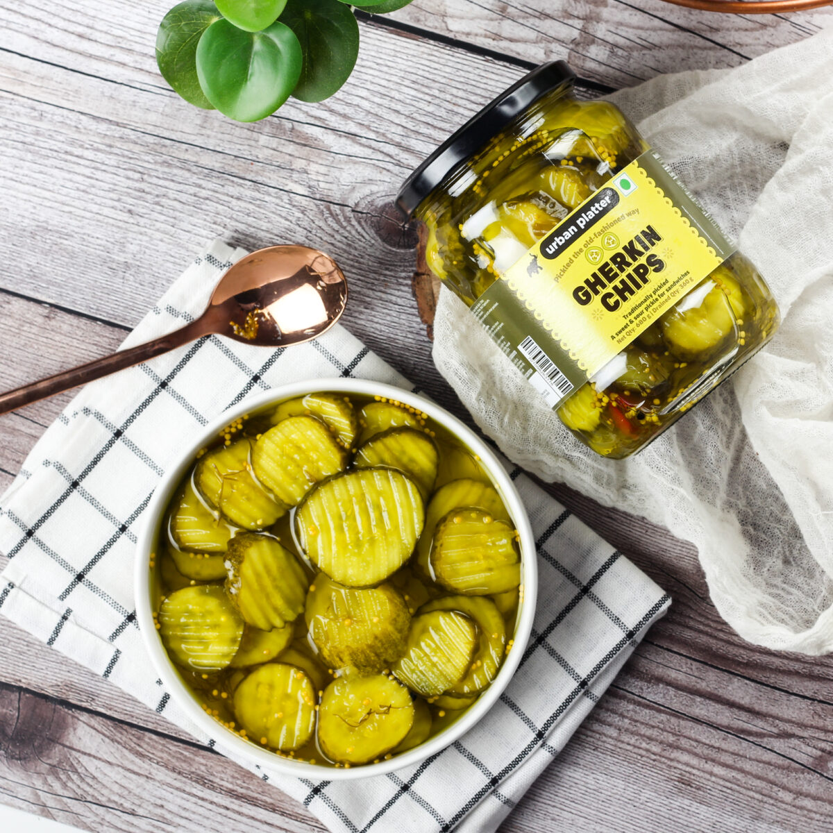 Urban Platter Gherkin Chips, 680g [ Tangy & Sweet. Perfect Topping for Burgers & Sandwiches ]