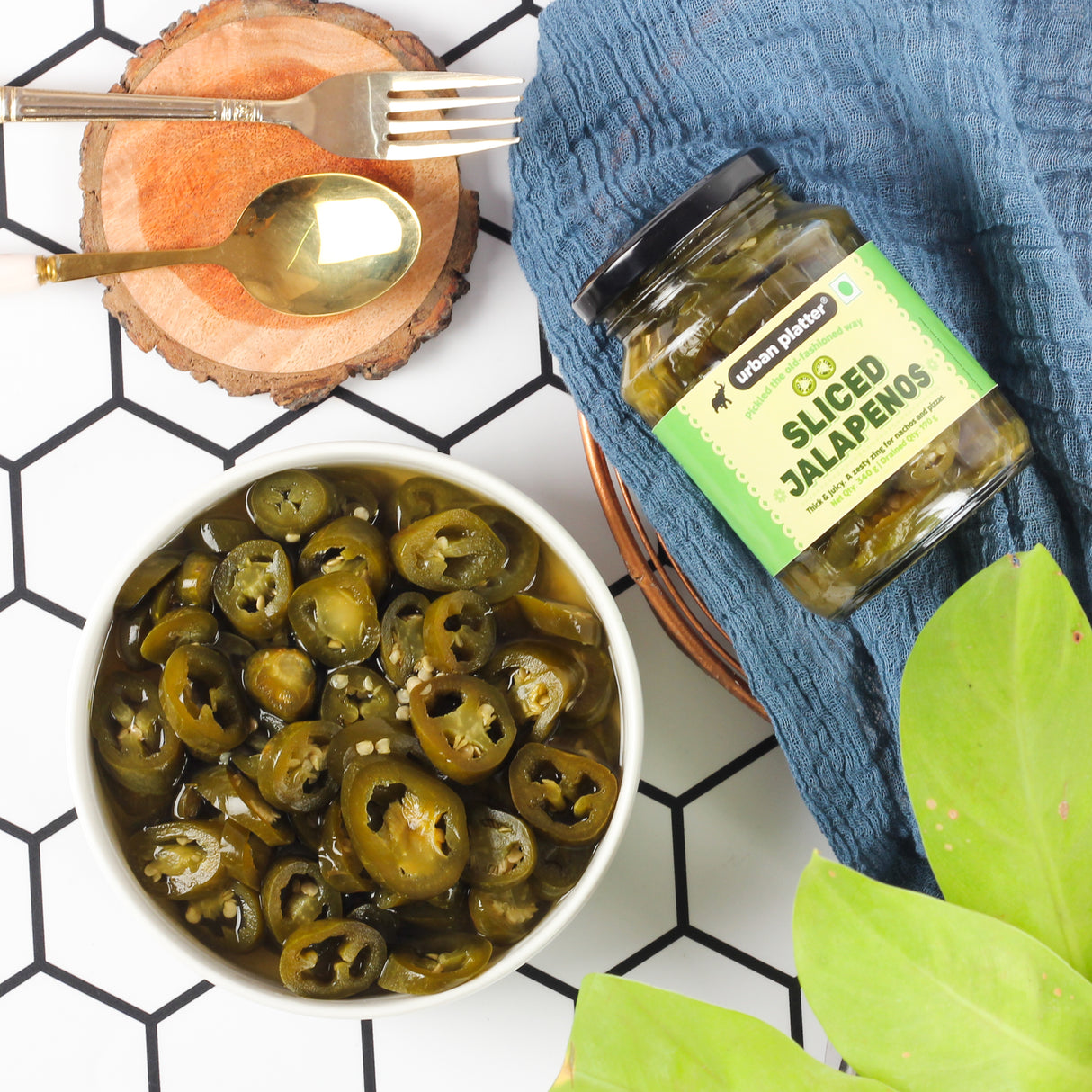 Urban Platter Sliced Jalapenos, 340g [ Tangy & Spicy, Great Topping for Pizza, Tacos, Nachos]