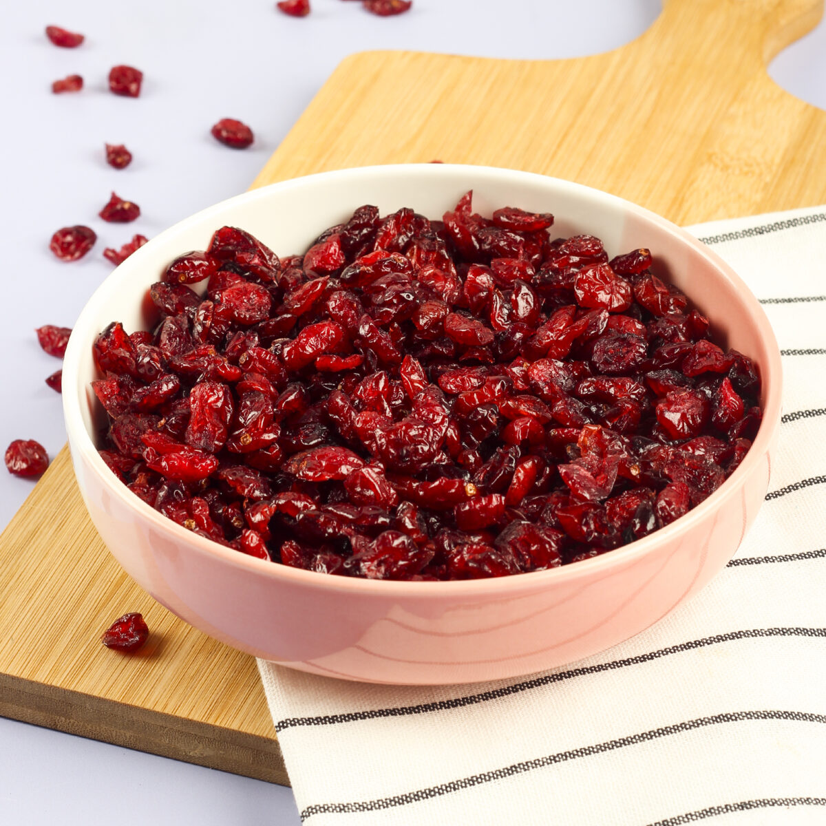 Urban Platter Dried Sliced Cranberries, 1Kg (Product of USA | Tart & Sweet | Enjoy as Snack | Source of Antioxidants)