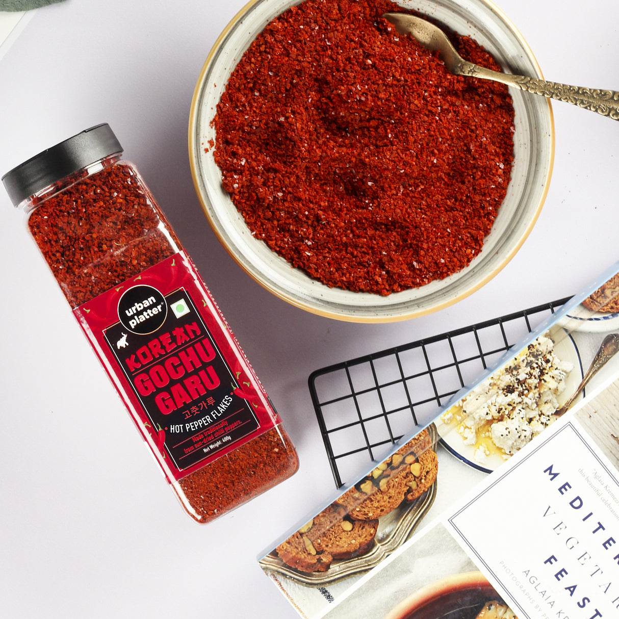 Urban Platter Korean Gochugaru Hot Pepper Powder, [Coarse ground Korean Dried Chilli Peppers | Smoky & Spicy | Use for Kimchi and other Korean Dishes]