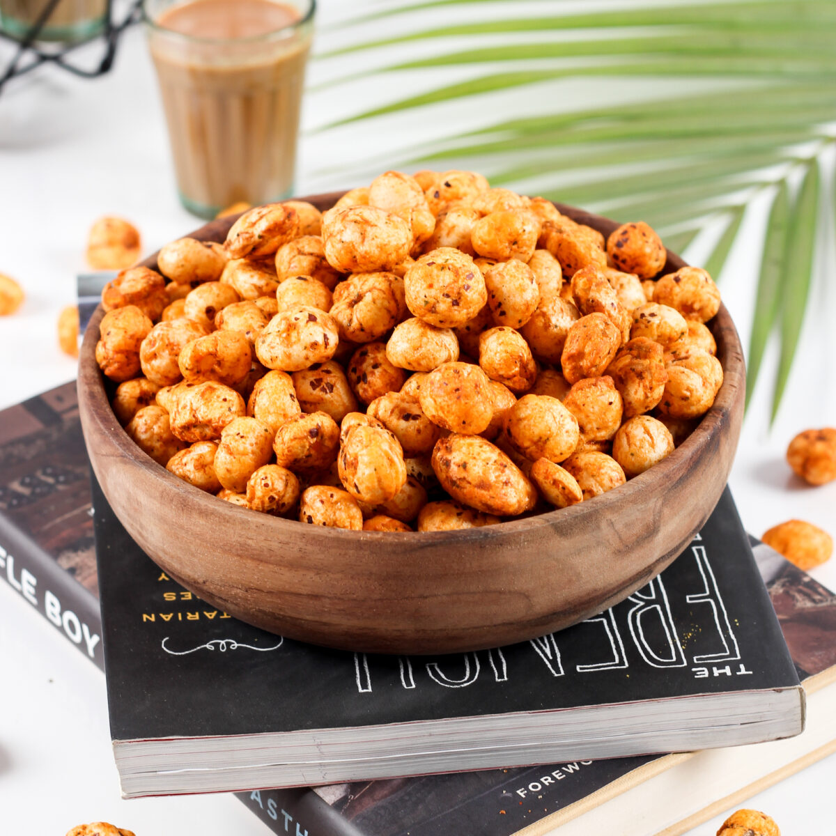 Urban Platter Roasted Makhana Peri Peri, 125g (Perfect evening snack, Cholesterol Free, healthy snacks, Source of protein, Trans Fat free)