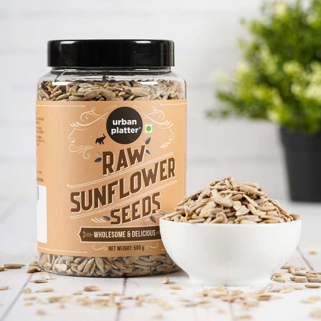 Urban Platter Raw Sunflower Seeds, 500g (Use in Salads, Trail Mixes, Baked Goods, Granola Bars, Desserts | Source of Protein & Fibre | Keto Diet Friendly | Immunity Booster | Pepitas Seed | Healthy Superfood Snack)