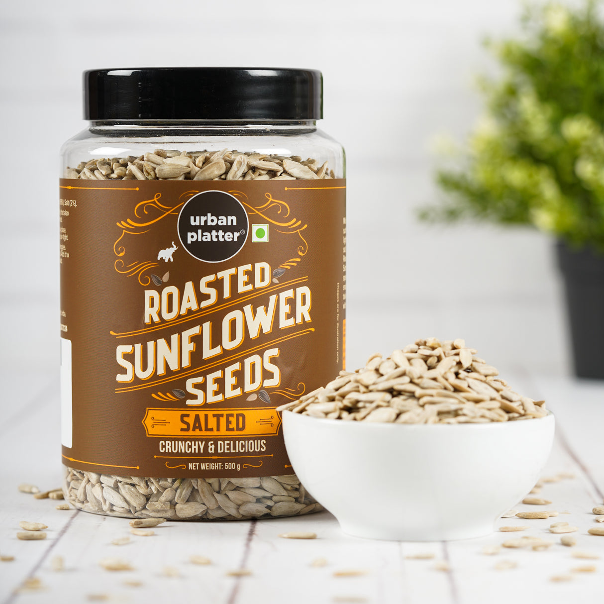 Urban Platter Roasted & Salted Sunflower Seeds, 500g (Use in Salads, Trail Mixes, Baked Goods, Granola Bars, Desserts | Source of Protein & Fibre | Keto Diet Friendly | Immunity Booster |Healthy Superfood Snack)