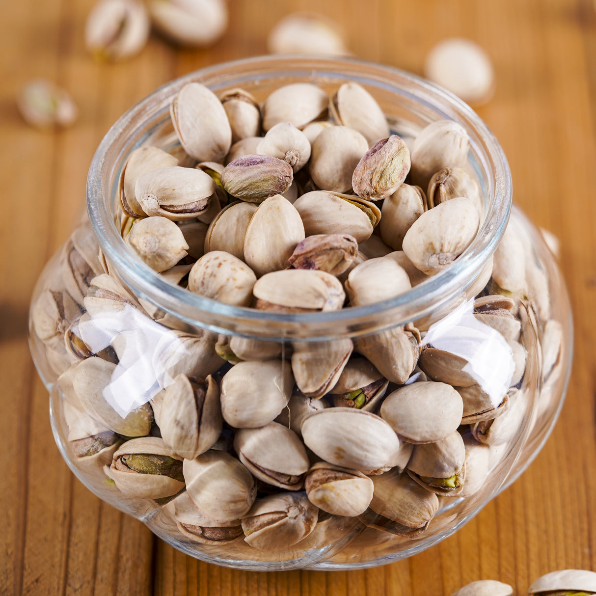 Urban Platter Roasted Salted California Pistachios, 200g [Lightly Salted | Premium California Pistachios In Shell | Rich in Fibre | Rich in Protein | Add to Fruit Salads, Oatmeals, Trail Mixes, Desserts, Baked Goods]