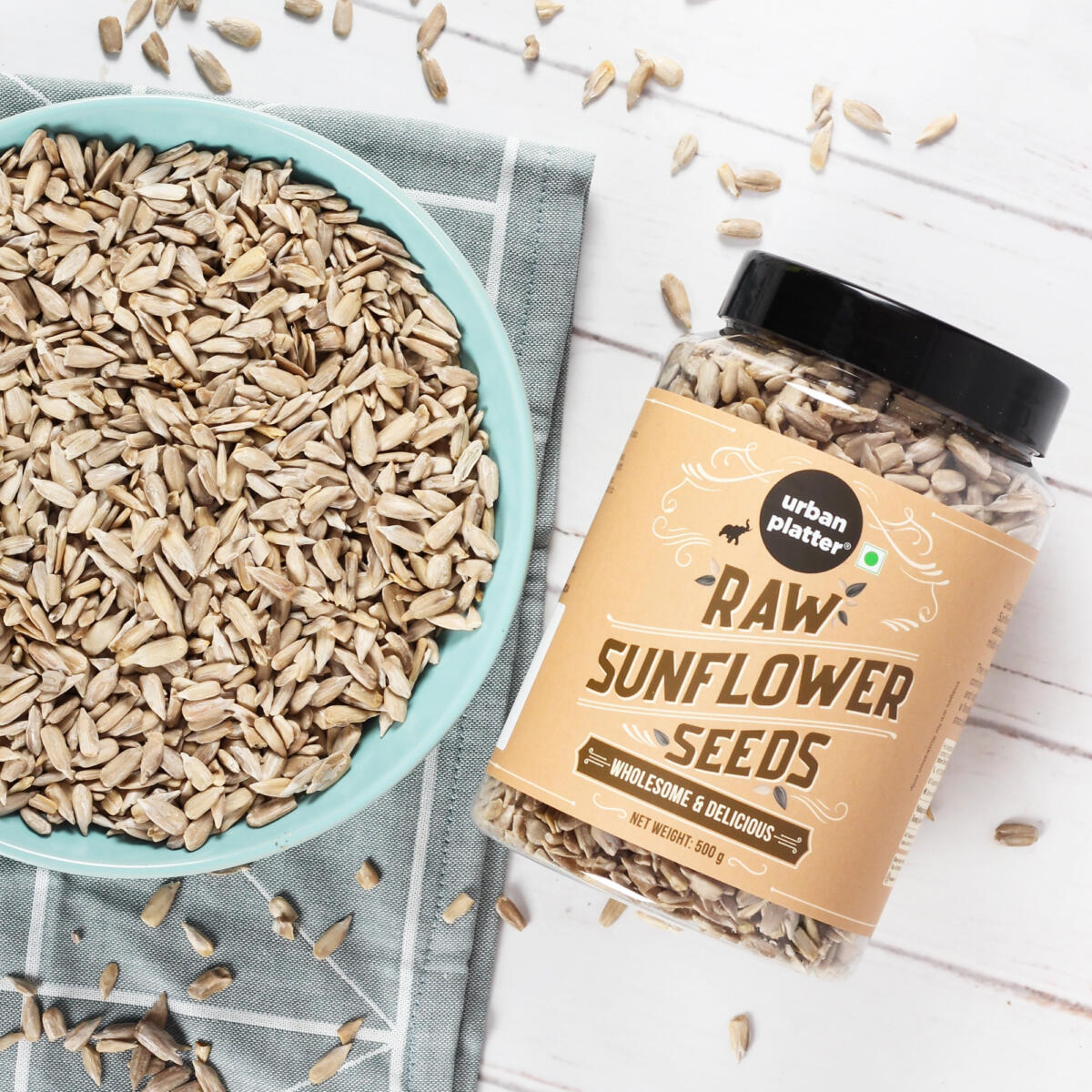 Urban Platter Raw Sunflower Seeds, 1Kg | Pack of 2 - 500g (Use in Salads, Trail Mixes, Baked Goods, Granola Bars, Desserts | Source of Protein & Fibre | Keto Diet Friendly | Immunity Booster | Healthy Superfood Snack)