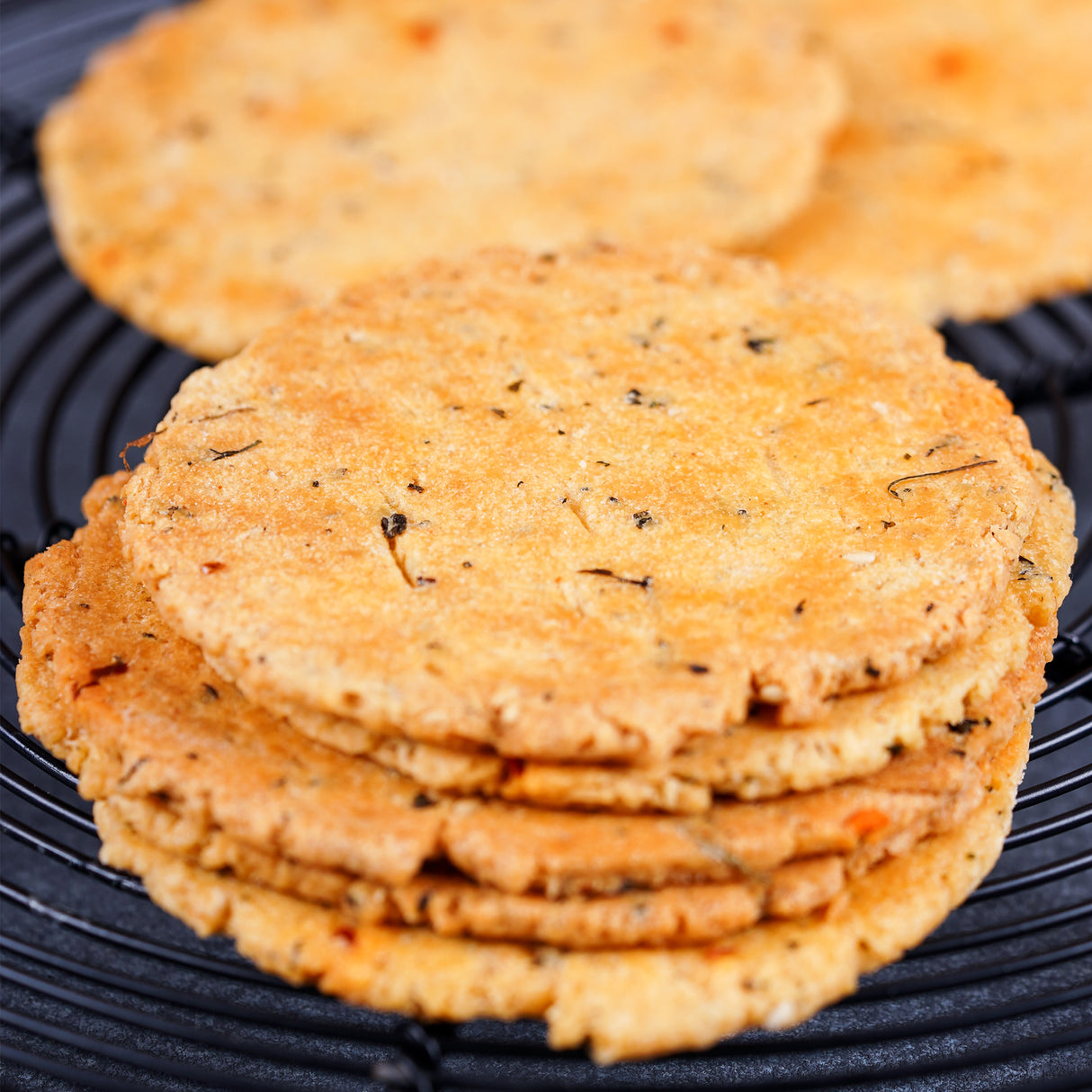 Urban Platter Baked Coriander Chilli Bhakri, 200g (Wheat Free, Traditional Gujarati Snack)