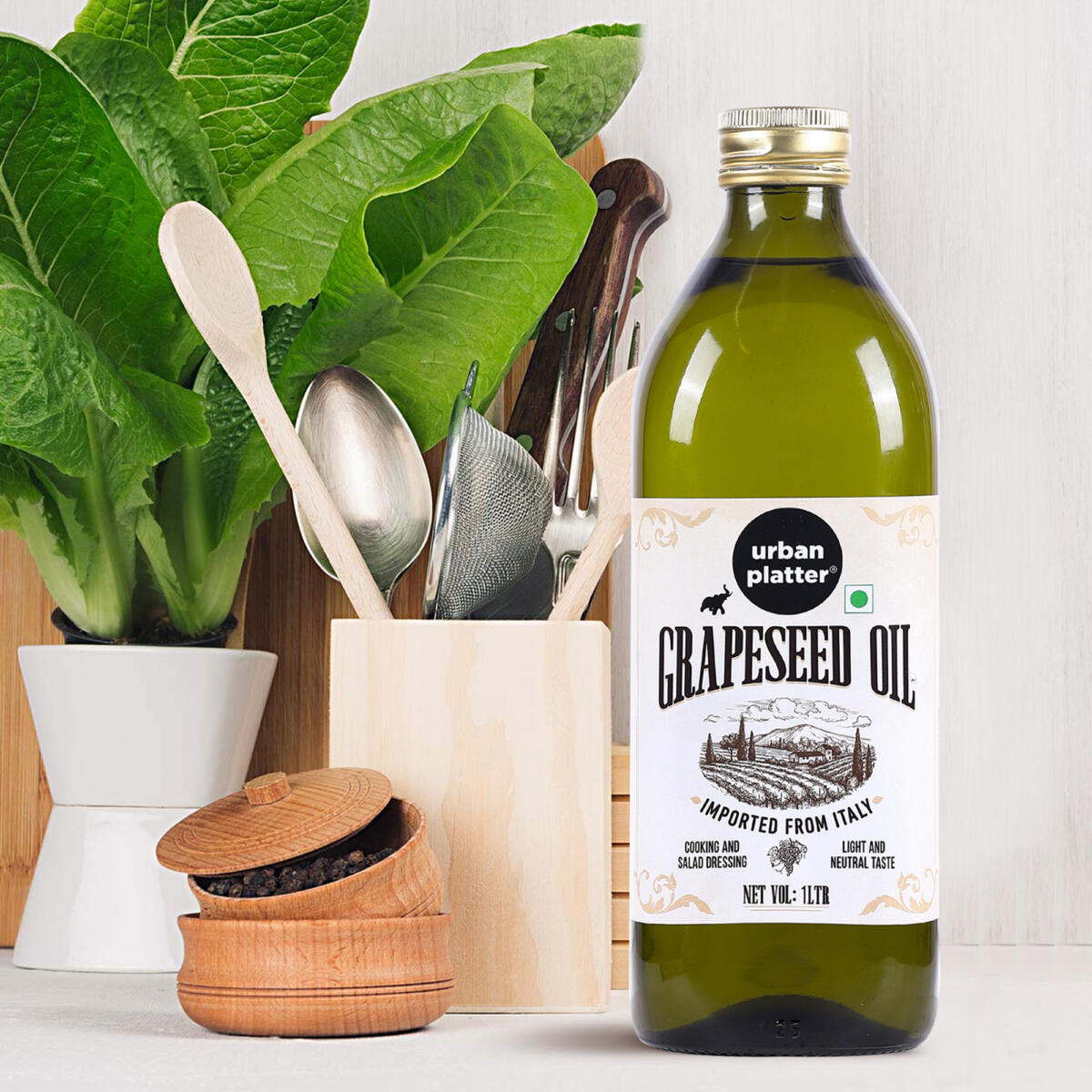 Urban Platter Italian Grapeseed Oil, 1Litre (Perfect for Frying, Grilling & Roasting, Light & Neutral Taste, Cooking & Salad Dressing)