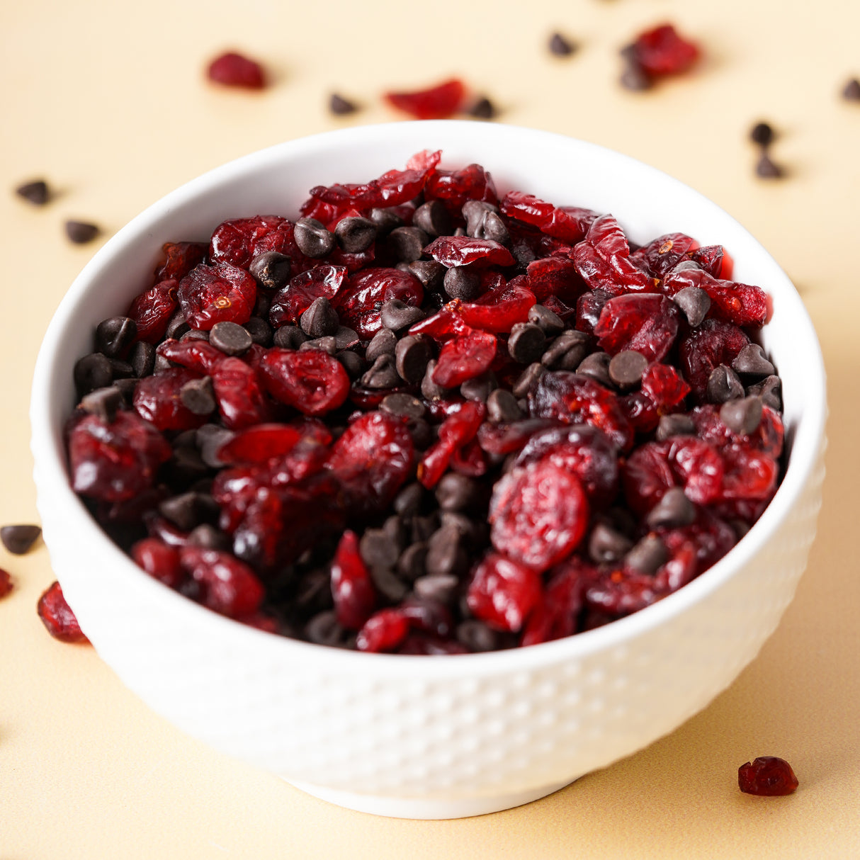 Urban Platter Sliced Cranberries & Chocolate Chips, 300g