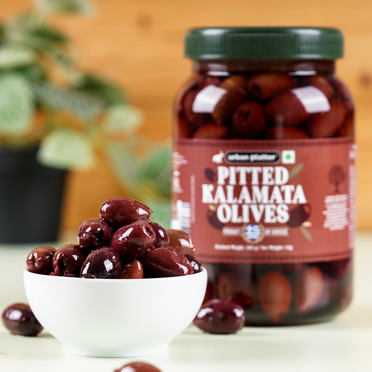 Urban Platter Greek Pitted Kalamata Olives, 1Kg [Drained Weight 500g | Kalamon Region of Greece | Perfect for Salads | Hummus | Mediterranean Dishes]