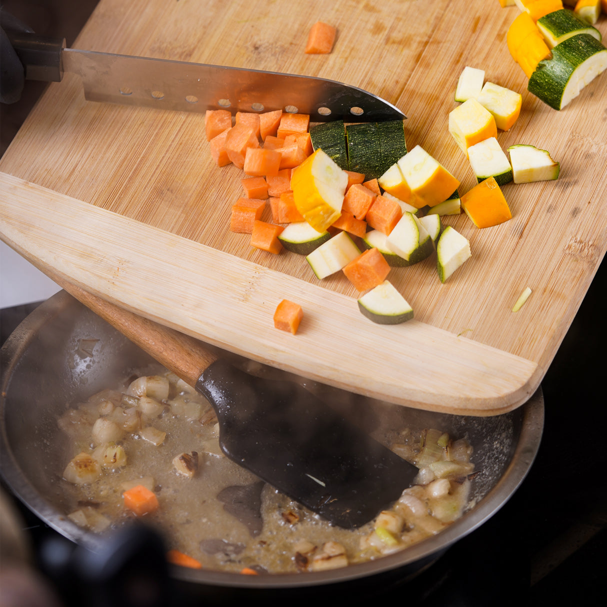 Urban Platter Jungmyeon Wheat Noodles, 250g (Round Korean Noodles | Springy & Chewy Bite | Best for Saucy & Spicy Dishes)