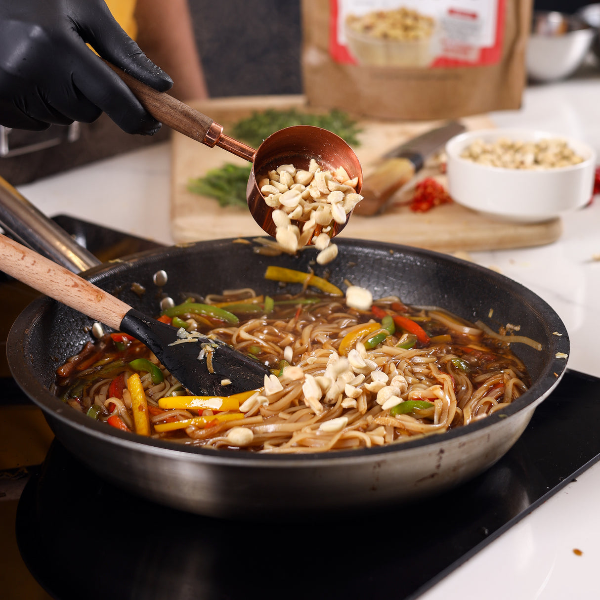 Urban Platter Roasted Unsalted Peanuts, 1kg (Skin Removed | Vacuum Packed | Product of Bharuch)