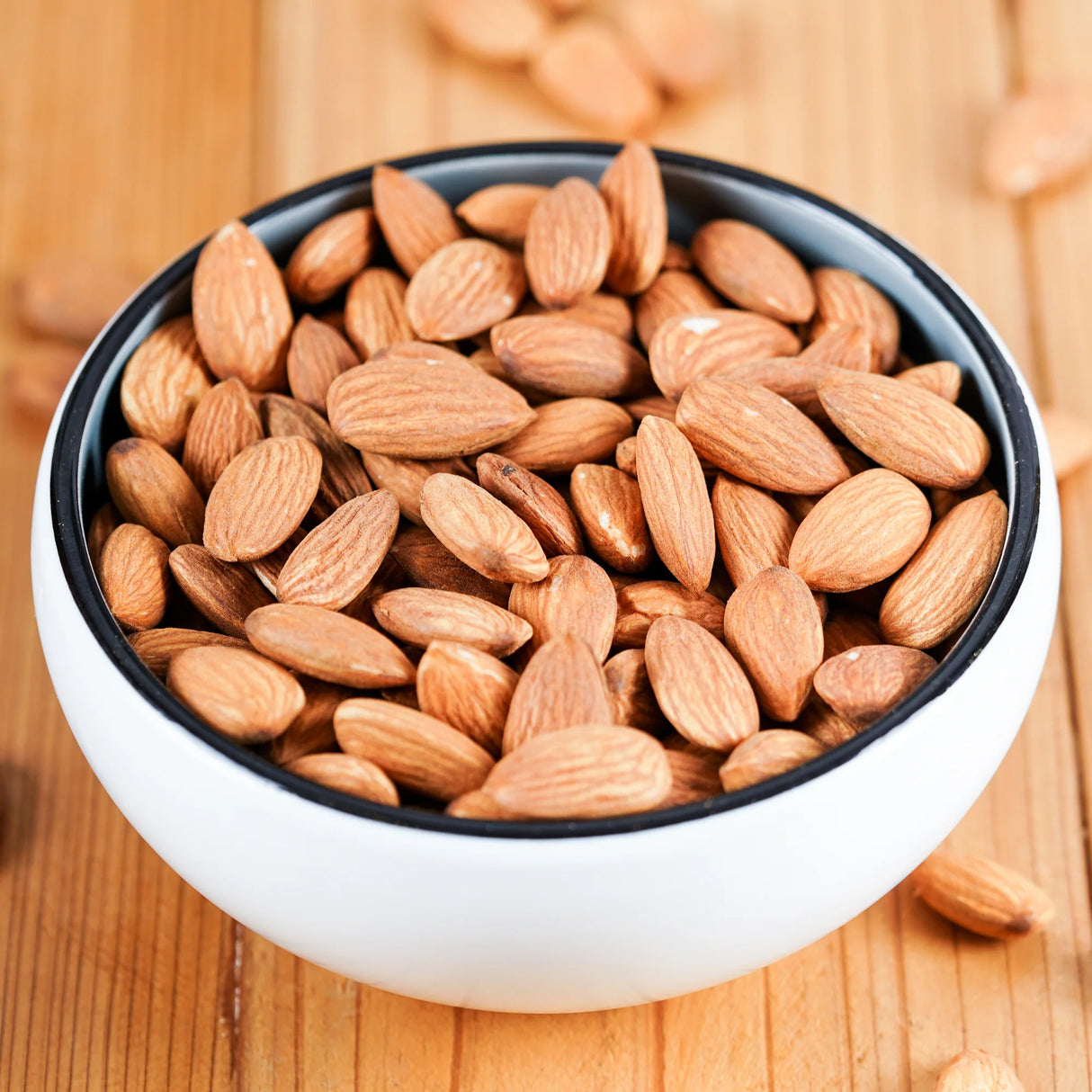 Urban Platter Raw California Almonds, 1kg (Rich in Fibre | Rich in Protein)