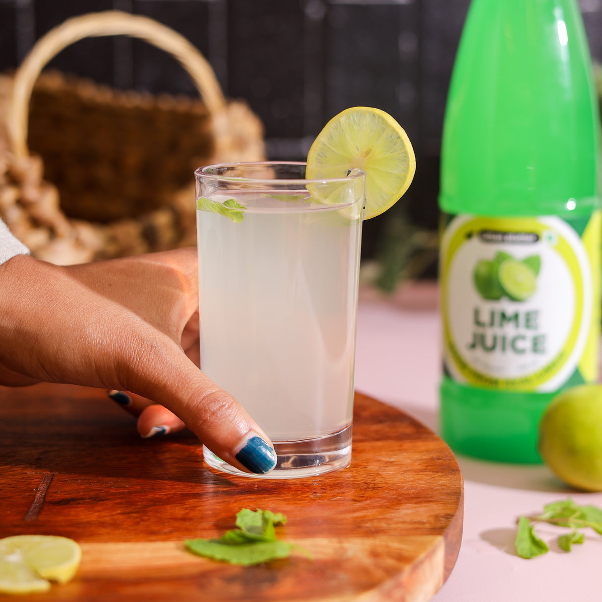 Urban Platter Lime Juice Concentrate, 700ml [Equivalent of 70 Green Limes!]