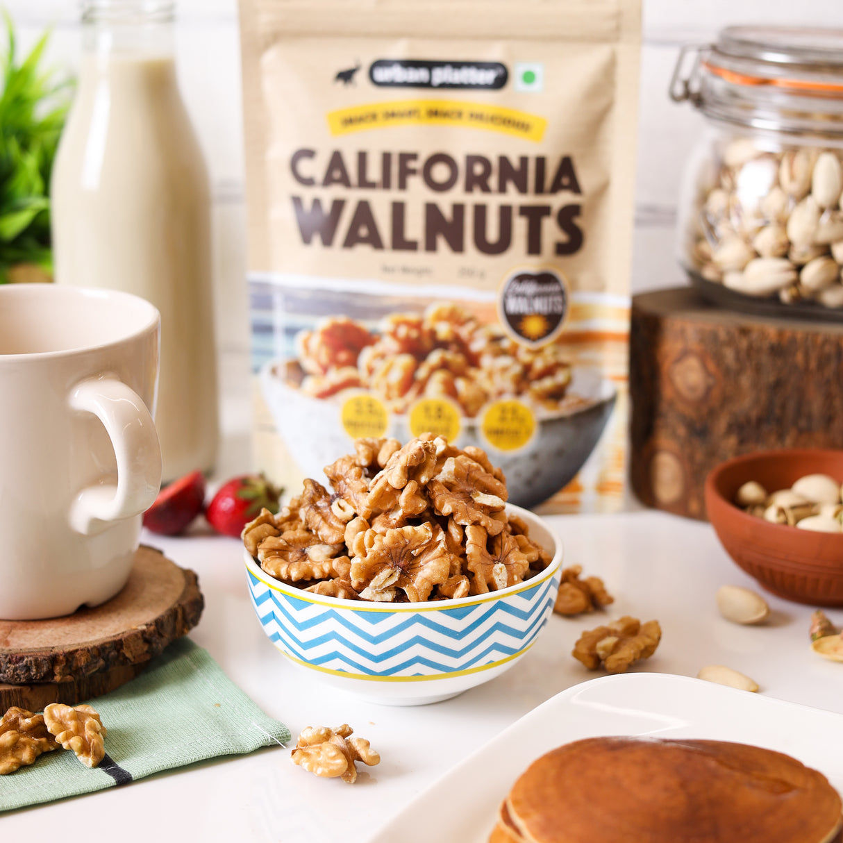 Urban Platter California Walnut Kernels, 250g (Premium California Walnuts, Rich in Fiber & Protein, Stored in Refrigeration for Long Lasting Freshness)