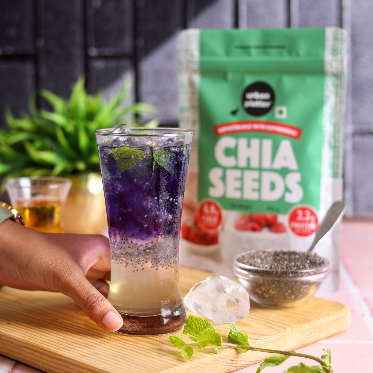 Urban Platter Black Chia Seeds, 1kg (Rich in Omega-3, Fibre & Protein | Superfood)