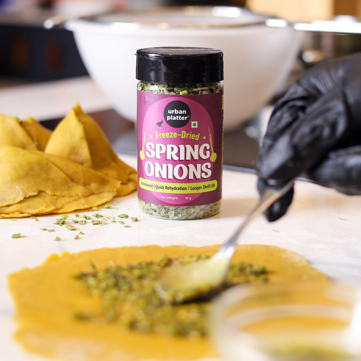 Urban Platter Freeze-Dried Spring Onions, 10g (Fresh & Crisp Flavour | Convenient Garnish & Seasoning | Ideal for Noodles, Salads & Asian Cooking)