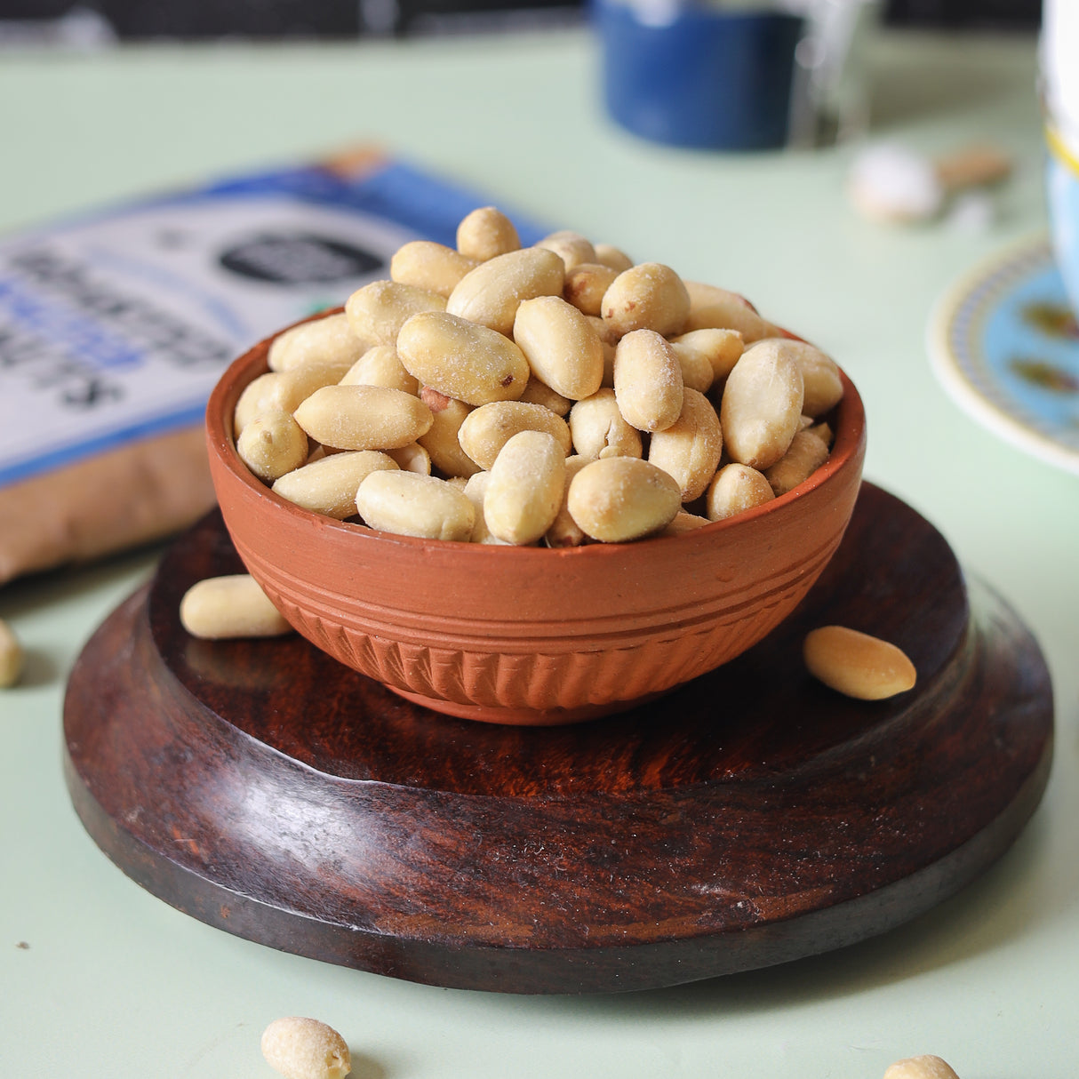Urban Platter Roasted Salted Peanuts, 1Kg [Grade A Peanuts, Groundnut, Singdana, Skin Removed, Vacuum Packed, Fresh, Product of Bharuch]