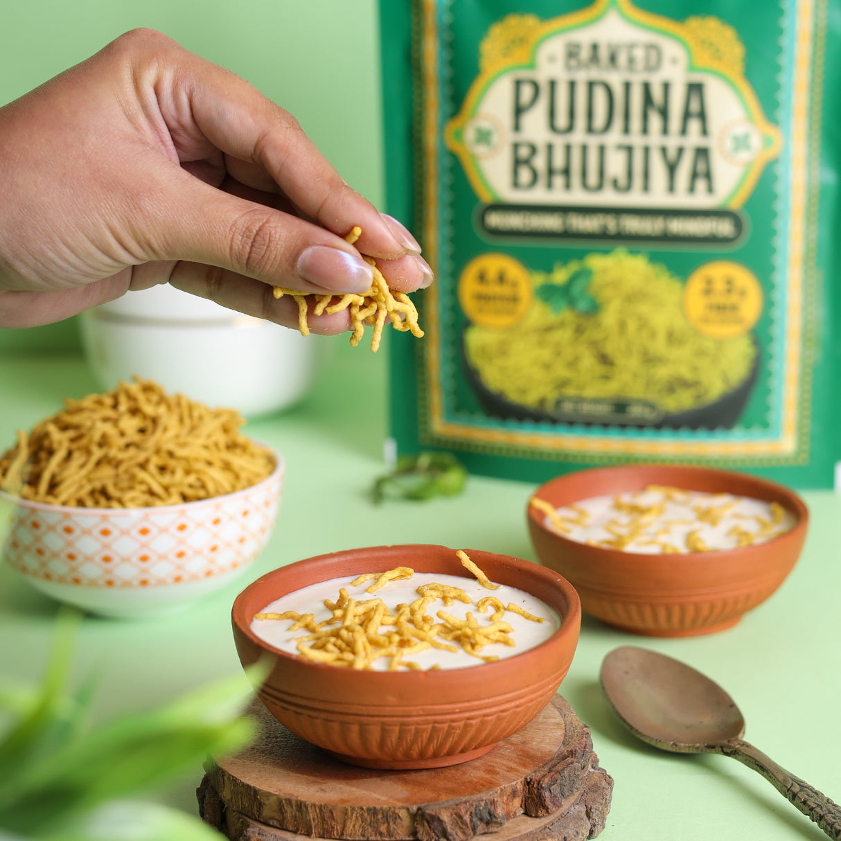 Urban Platter Pudina Baked Bhujiya, 200g (Better-For-You Snack with 4.4g Protein & 2.3g Fibre per Serve; Baked Not Fried)