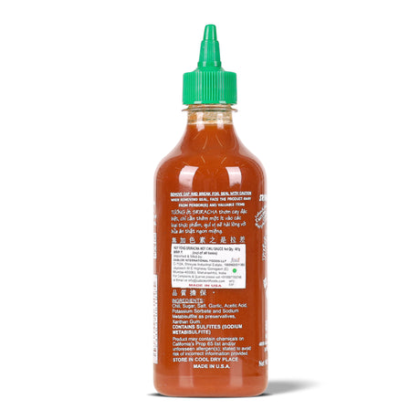 Huy Fong Foods Sriracha Hot Chili Sauce, 481g (Made with Sun-Ripened Chilies & Garlic, Spicy Dipping, Cooking & Marinade Sauce, No Artificial Colours or Flavourings)