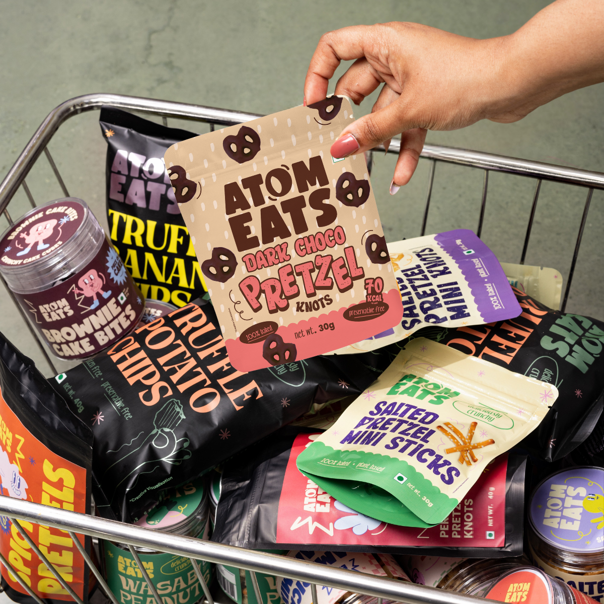 Atom Eats Dark Chocolate Dipped Pretzels, 30g