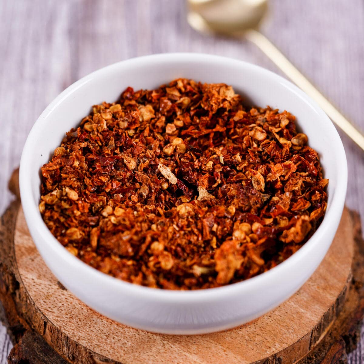 Urban Platter Bhut Jolokia Flakes, 30g (Ghost Pepper Chilli from the Valleys of Assam, Naga Chilli, Fiery & Hot, Sprinkle over pizzas, pasta, garlic bread, Use in stir-fries, noodles)