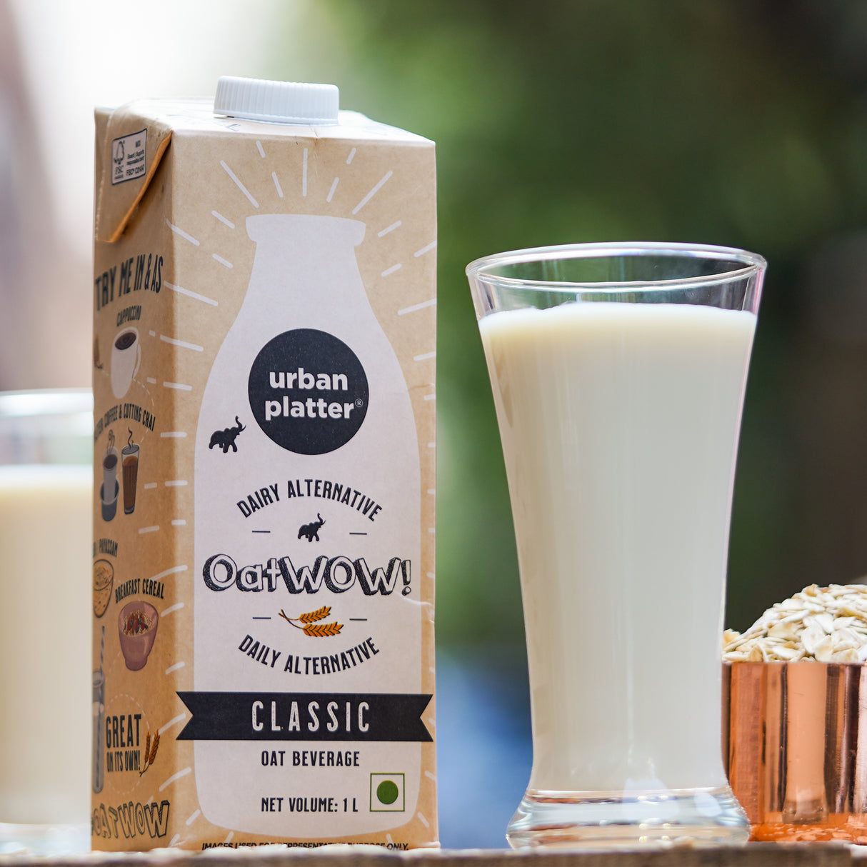 Urban Platter OatWOW Classic Oat Beverage, 1L [Plant-based /Milk Alternative]