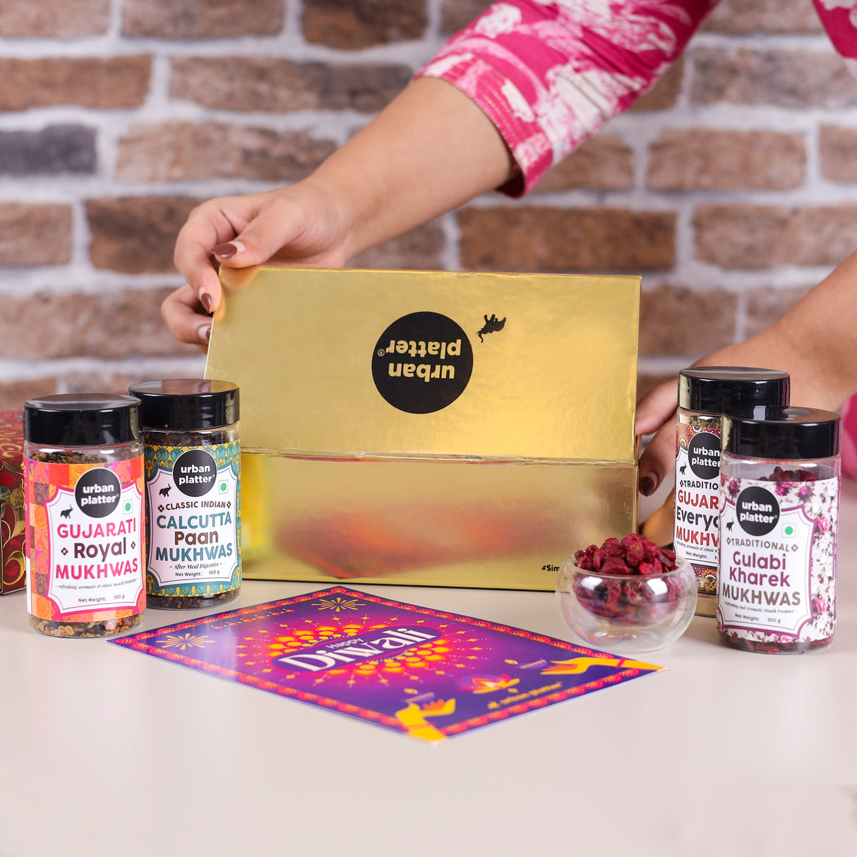Urban Platter Golden Indulgence Diwali Gift Hamper – Assorted Mukwas (Calcutta Paan, Gujarati Royal & Everyday, Gulaab Kharek), 1 Festive Greeting Card – Perfect Corporate & All-Occasion Gifting